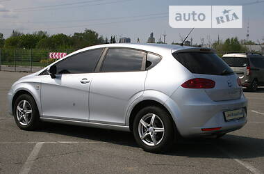 Хэтчбек SEAT Leon 2011 в Киеве