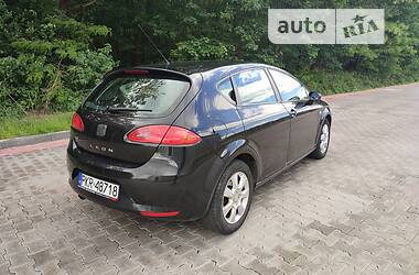 Хэтчбек SEAT Leon 2008 в Ковеле