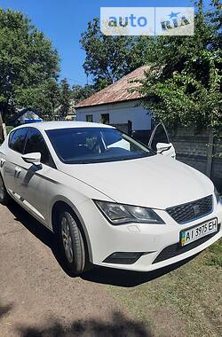 Седан SEAT Leon 2013 в Черкассах
