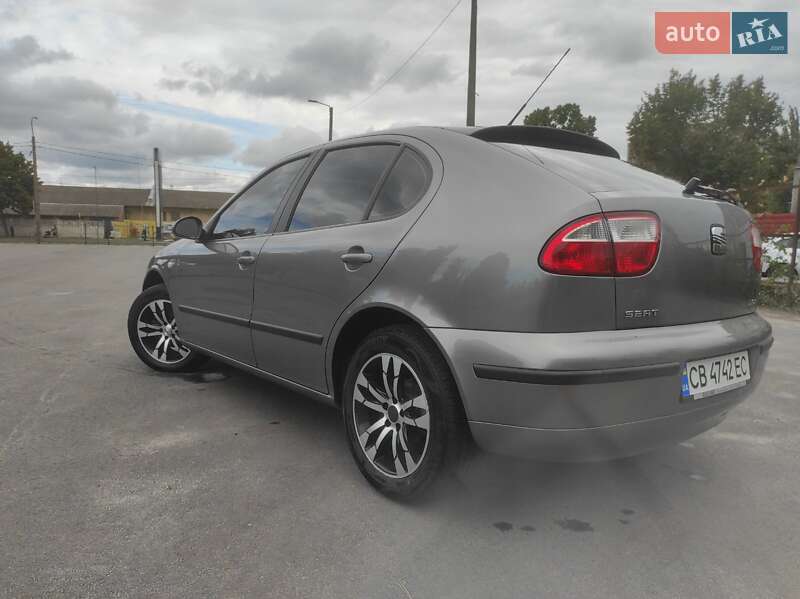 Хэтчбек SEAT Leon 2003 в Чернигове