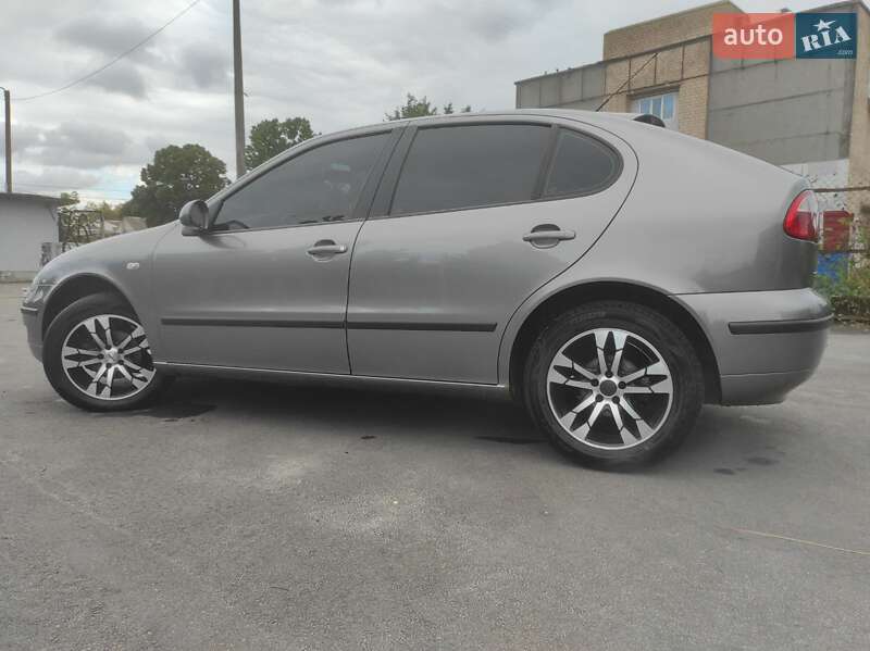 Хэтчбек SEAT Leon 2003 в Чернигове