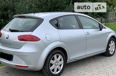 Хэтчбек SEAT Leon 2010 в Львове