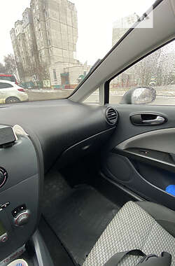 Хэтчбек SEAT Leon 2008 в Белой Церкви