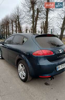 Хэтчбек SEAT Leon 2007 в Александровке