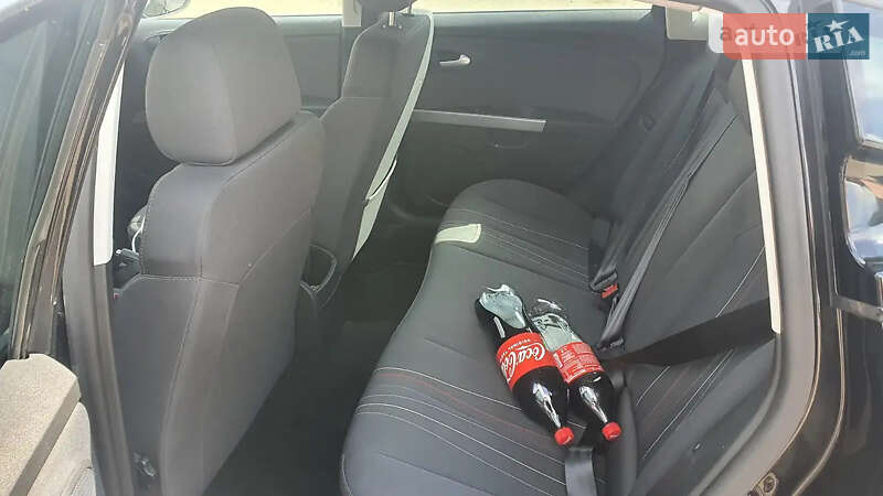 Хэтчбек SEAT Leon 2012 в Могилев-Подольске фото 3 Хэтчбек SEAT Leon 2012 в Могилев-Подольске