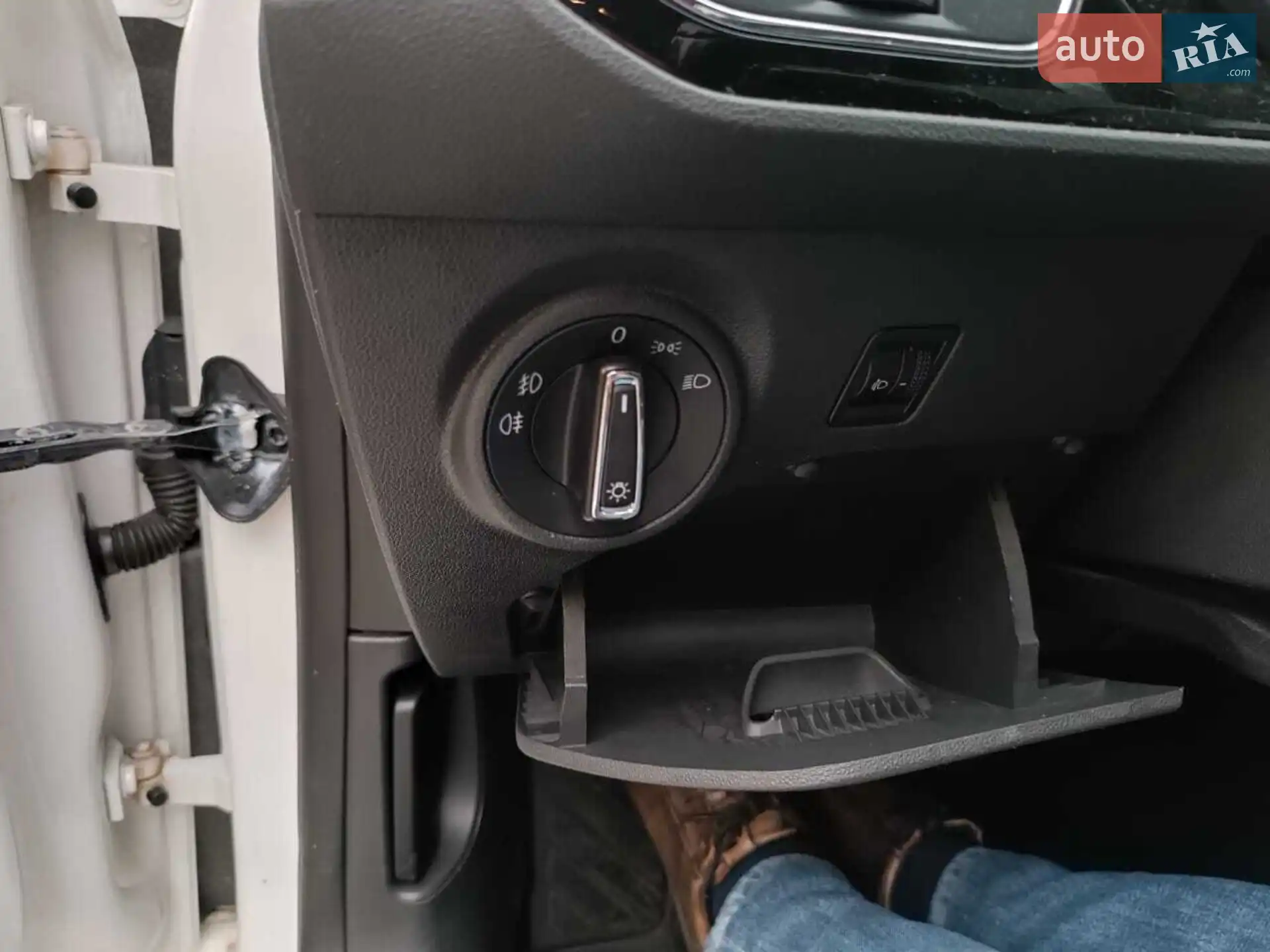 2013 SEAT Leon - мініатюра 12