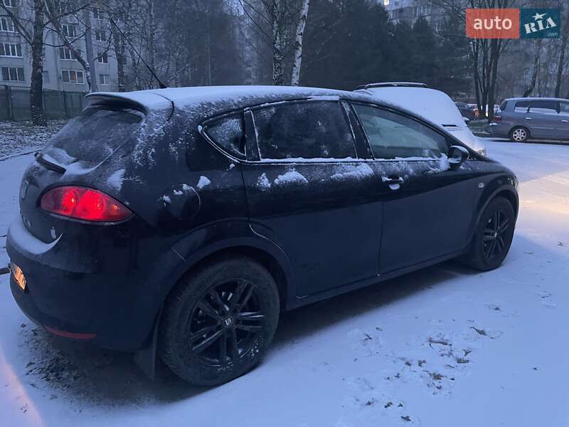 Хэтчбек SEAT Leon 2007 в Львове