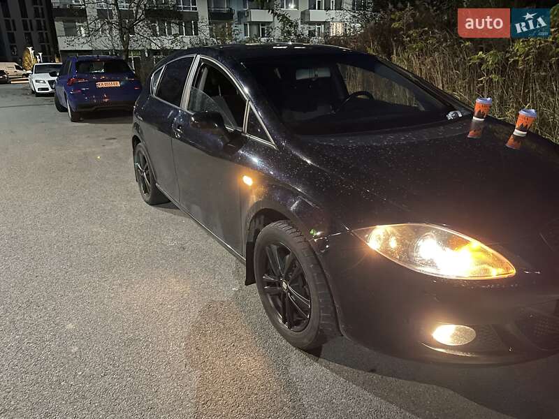 Хэтчбек SEAT Leon 2007 в Львове