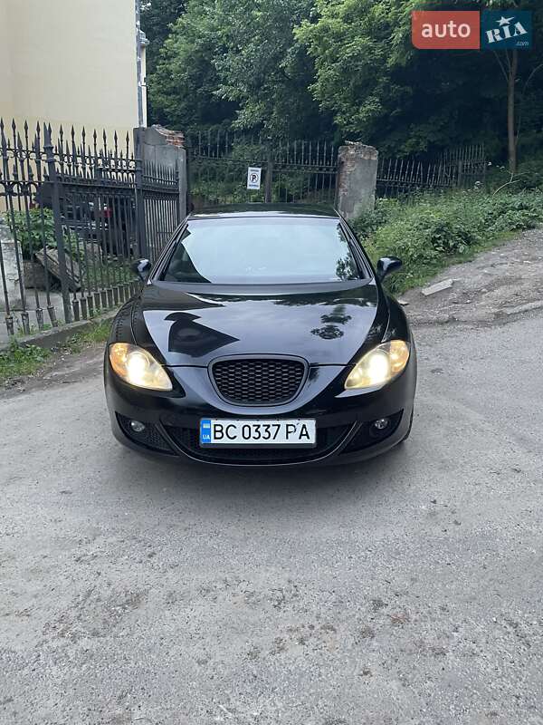 Хэтчбек SEAT Leon 2007 в Львове