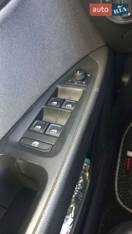 Универсал SEAT Leon 2019 в Ивано-Франковске фото 30 Универсал SEAT Leon 2019 в Ивано-Франковске