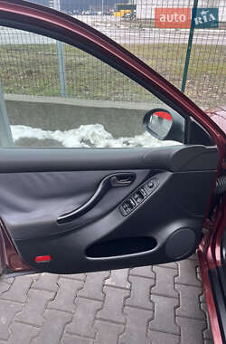 Хэтчбек SEAT Leon 2004 в 