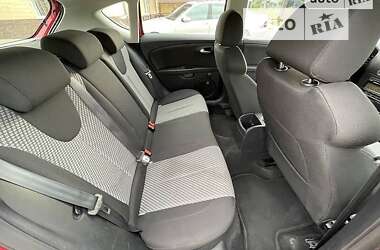 Хетчбек SEAT Leon 2010 в 