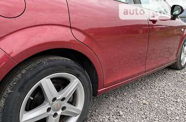 Хетчбек SEAT Leon 2010 в 