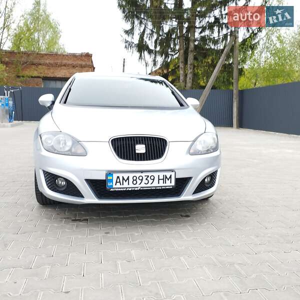Хэтчбек SEAT Leon 2009 в Хорошеве