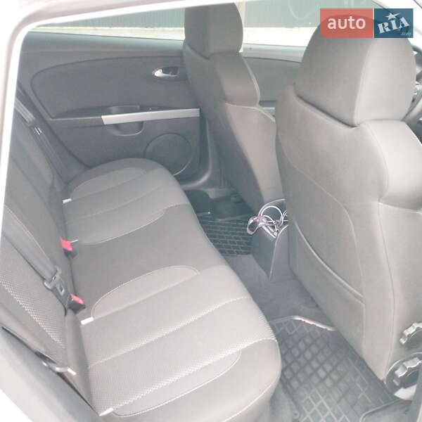 Хэтчбек SEAT Leon 2009 в Хорошеве