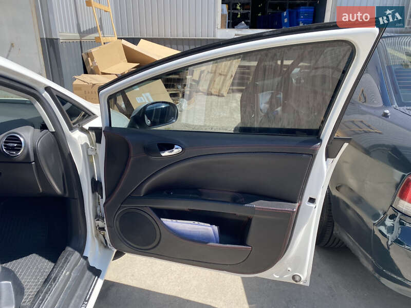 Хетчбек SEAT Leon 2008 в Одесі