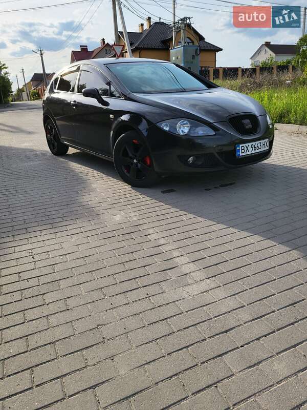 Хэтчбек SEAT Leon 2006 в Хмельницком