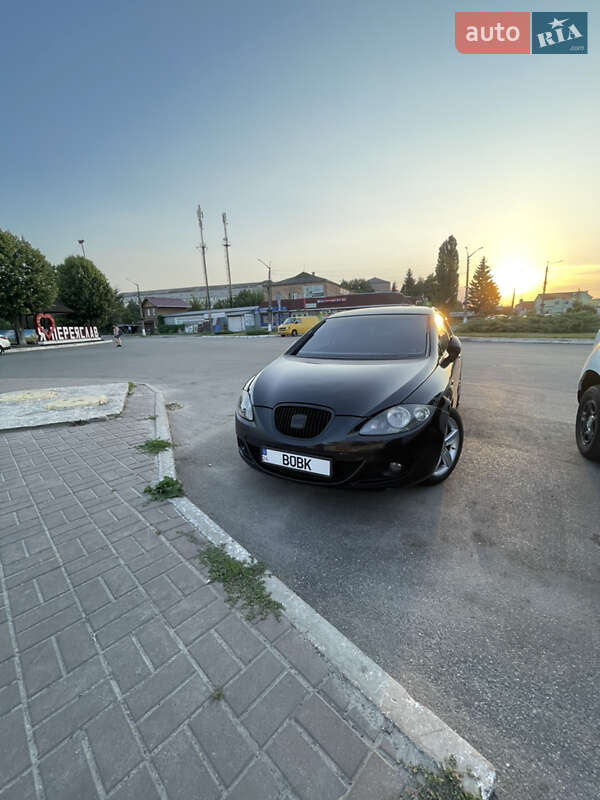 Хэтчбек SEAT Leon 2008 в Черкассах
