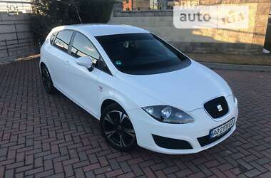 Хэтчбек SEAT Leon 2010 в Ужгороде