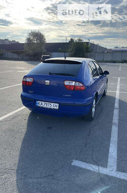 Хэтчбек SEAT Leon 2004 в Киеве