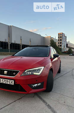 Хэтчбек SEAT Leon 2013 в Киеве