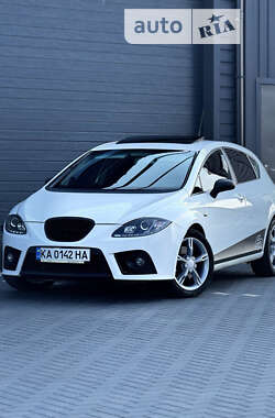 Хэтчбек SEAT Leon 2007 в Киеве