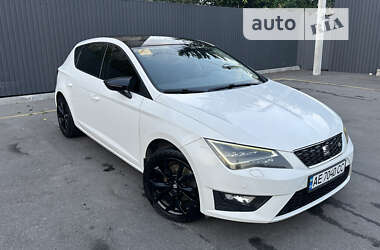 Хетчбек SEAT Leon 2013 в Дніпрі