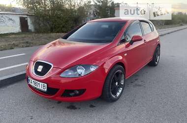 Хетчбек SEAT Leon 2006 в Києві