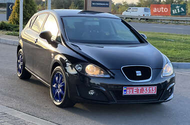 Хэтчбек SEAT Leon 2011 в Днепре