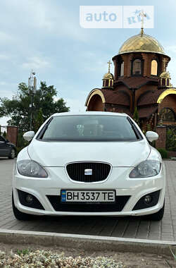 Хэтчбек SEAT Leon 2011 в Одессе