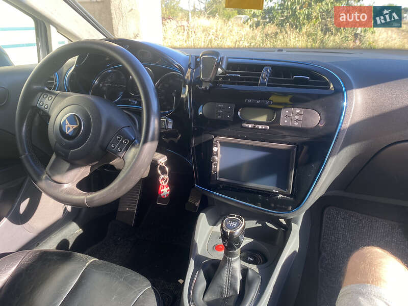 Хетчбек SEAT Leon 2006 в Береговому