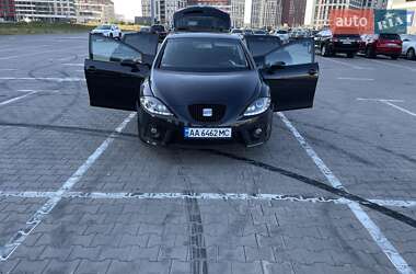 Хэтчбек SEAT Leon 2008 в Киеве