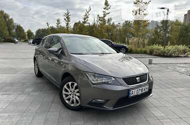 Хэтчбек SEAT Leon 2015 в Киеве