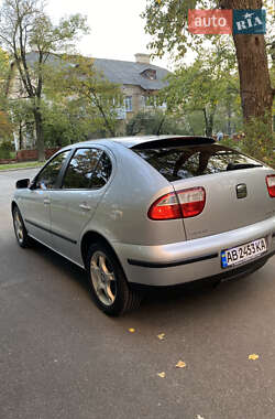Хэтчбек SEAT Leon 2002 в 