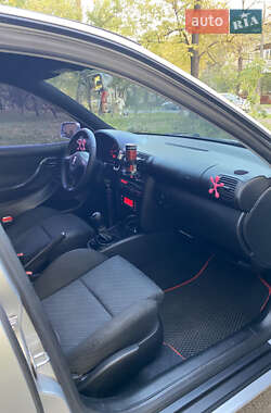 Хэтчбек SEAT Leon 2002 в 