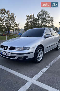 Хэтчбек SEAT Leon 2002 в 