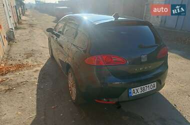 Хэтчбек SEAT Leon 2006 в Харькове