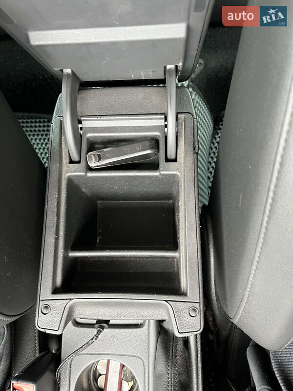 Універсал SEAT Leon 2014 в Києві