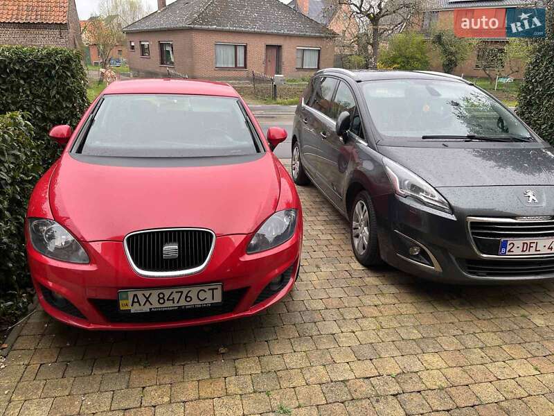 Хэтчбек SEAT Leon 2011 в Киеве