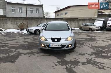 Хэтчбек SEAT Leon 2009 в 