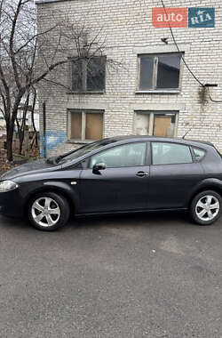 Хэтчбек SEAT Leon 2008 в Луцке