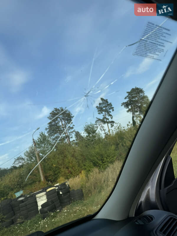 Хэтчбек SEAT Leon 2006 в Петропавловской Борщаговке