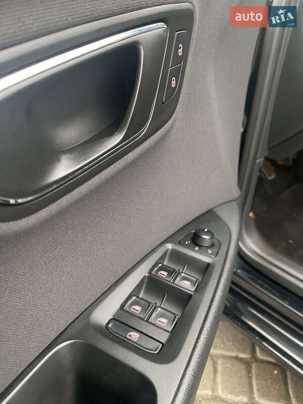 Универсал SEAT Leon 2014 в Львове