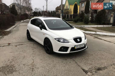 Хэтчбек SEAT Leon 2007 в Вараше