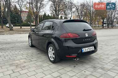 Хетчбек SEAT Leon 2006 в Черкасах