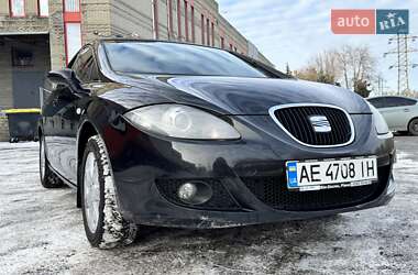 Хэтчбек SEAT Leon 2006 в Днепре