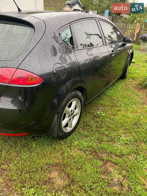 Хэтчбек SEAT Leon 2006 в Черкассах