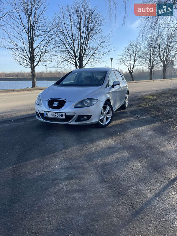 Хэтчбек SEAT Leon 2007 в Ивано-Франковске