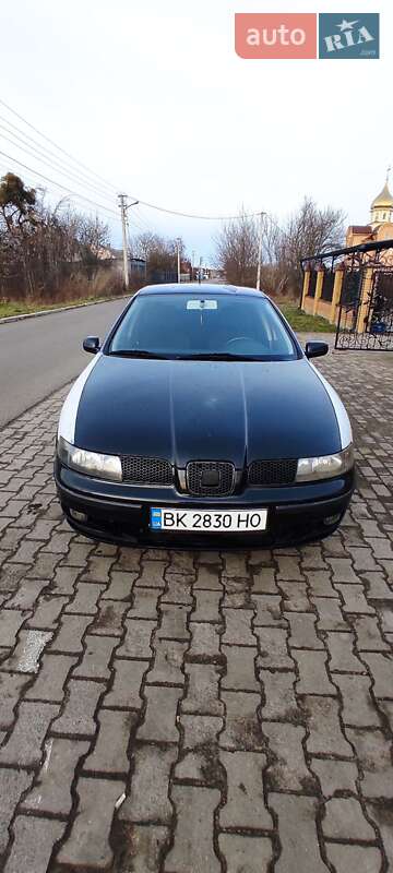 Хетчбек SEAT Leon 2002 в Луцьку