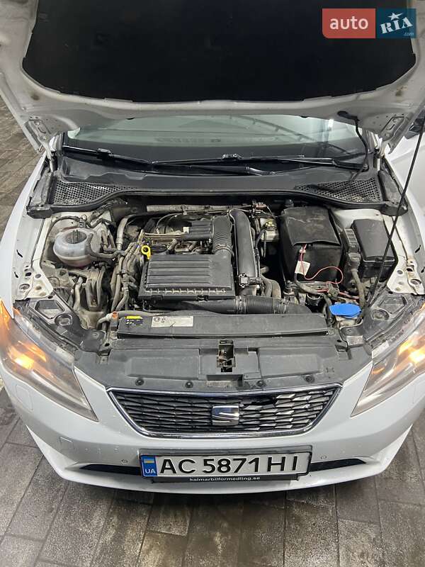 Хэтчбек SEAT Leon 2012 в Луцке